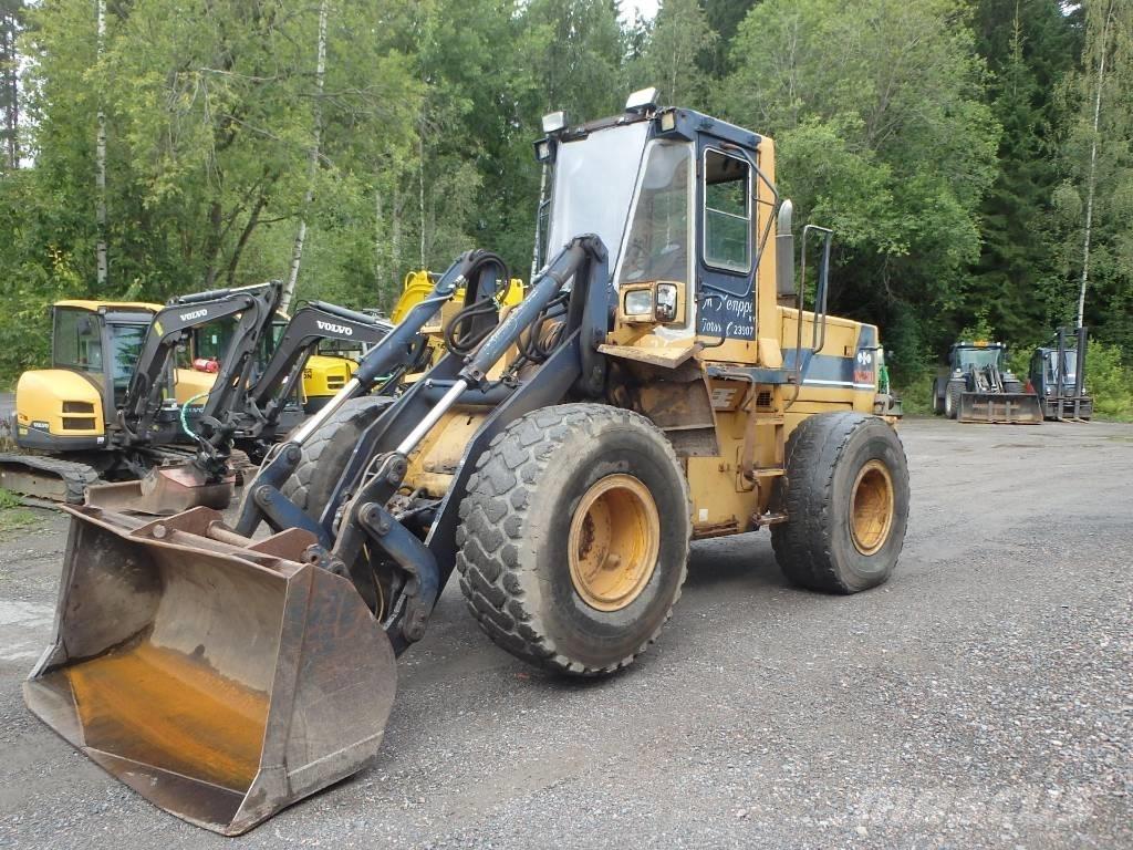 Komatsu WA 250-1 ホイールローダー・タイヤショベル