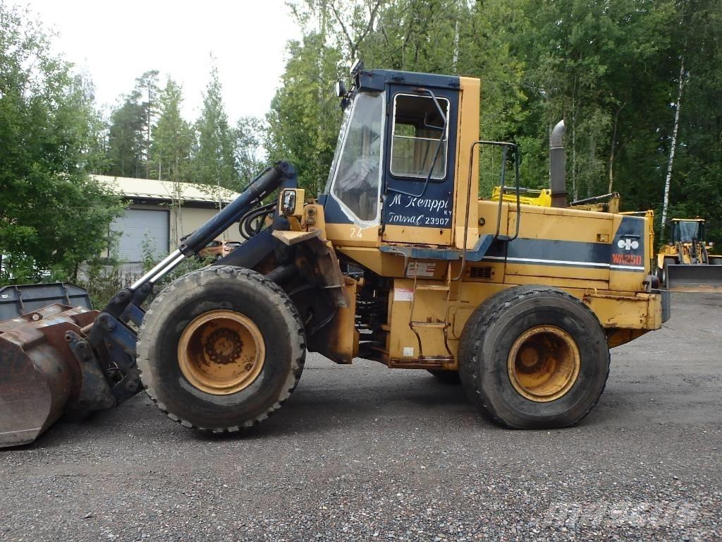 Komatsu WA 250-1 ホイールローダー・タイヤショベル