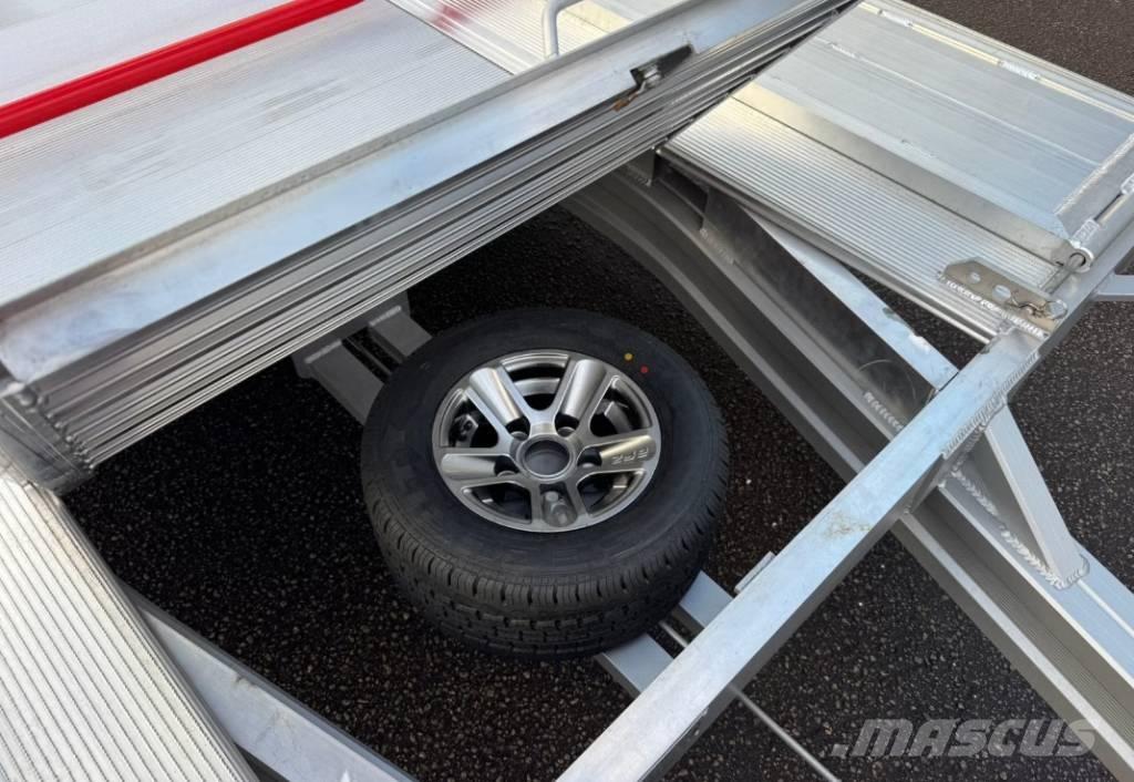Iveco Daily 72C21 車両運搬車、キャリアカー