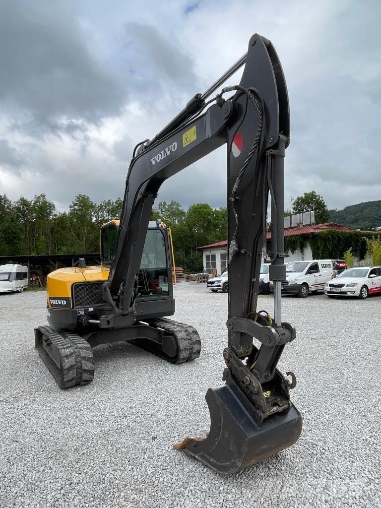 Volvo ECR88D 中型油圧ショベル 7ｔ-12ｔ（ユンボ・パワーショベル・バックホー）