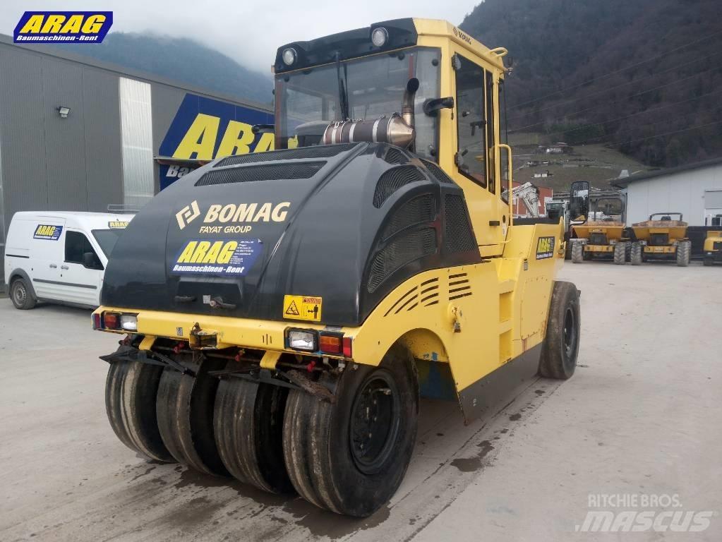 Bomag BW 24 R H タイヤローラ