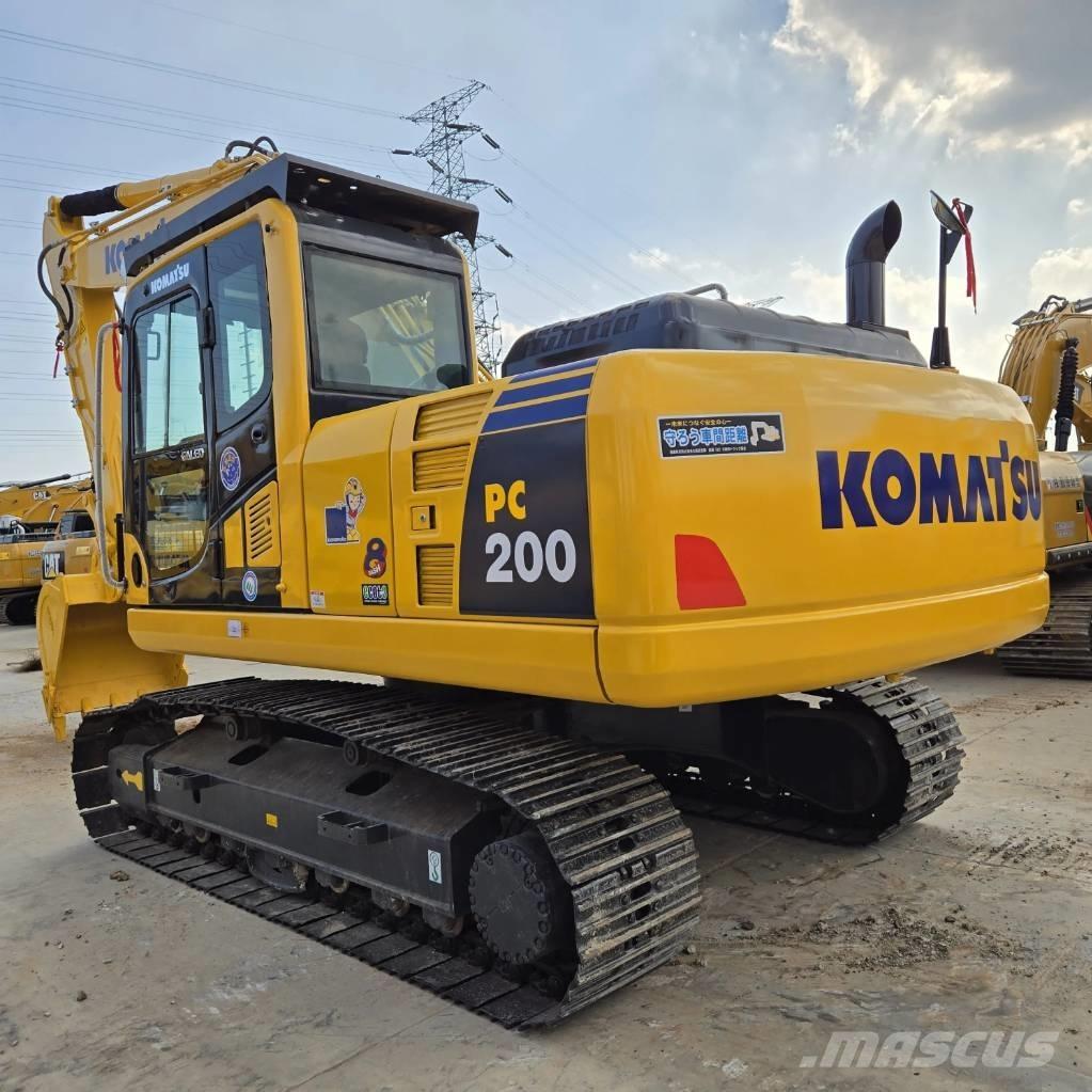 Komatsu PC 200-8 大型油圧ショベル12t以上（パワーショベル・ユンボ）