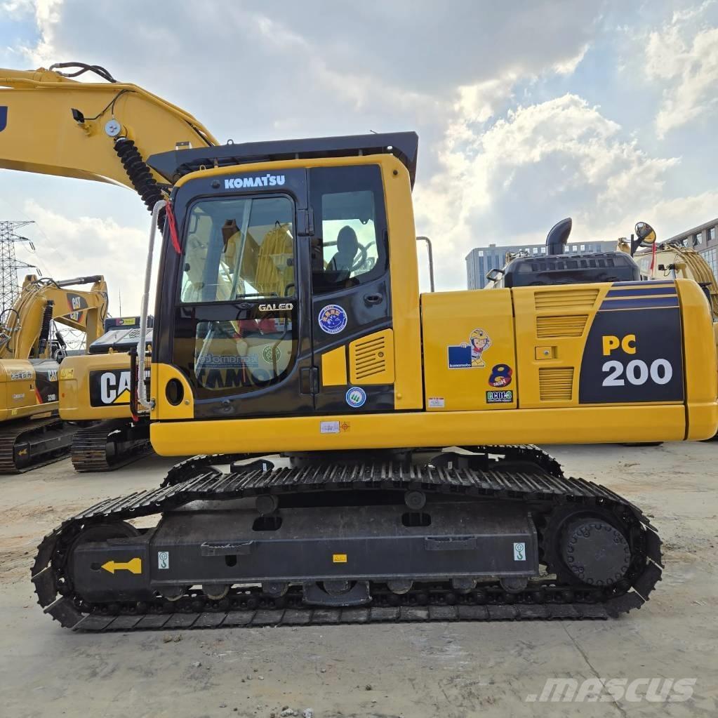 Komatsu PC 200-8 大型油圧ショベル12t以上（パワーショベル・ユンボ）