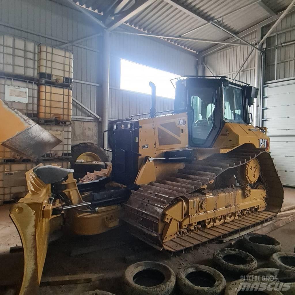 CAT D 5 LGP ブルドーザー