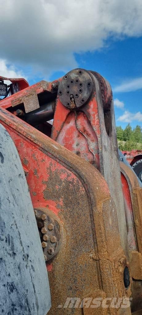 Sandvik LH 410 地下ローダー