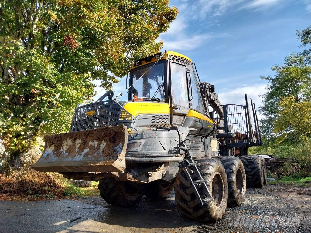 Ponsse Bison フォワーダー