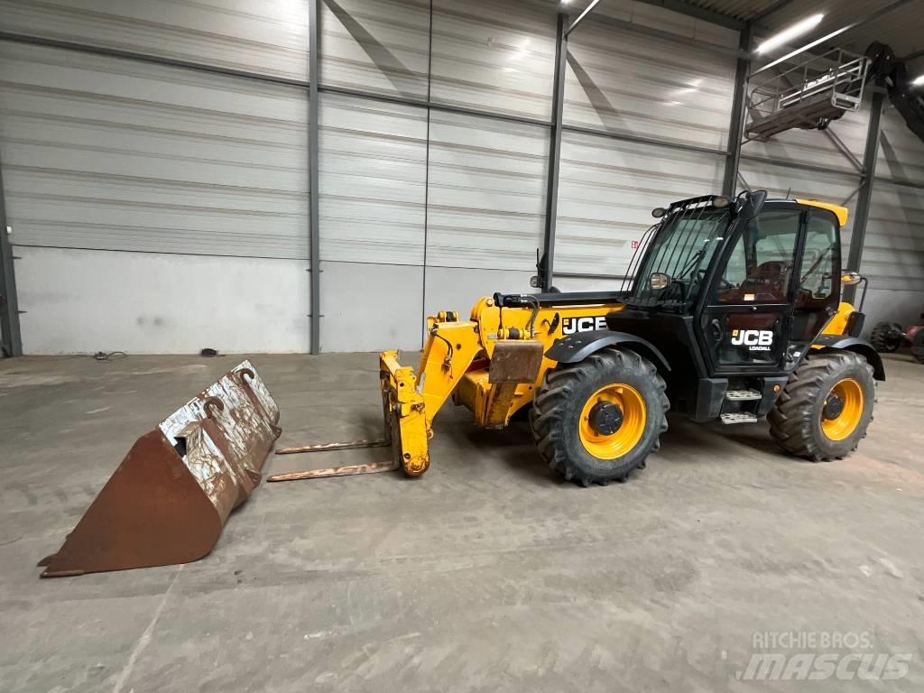 JCB 535 V 125 テレスコーピックハンドラー