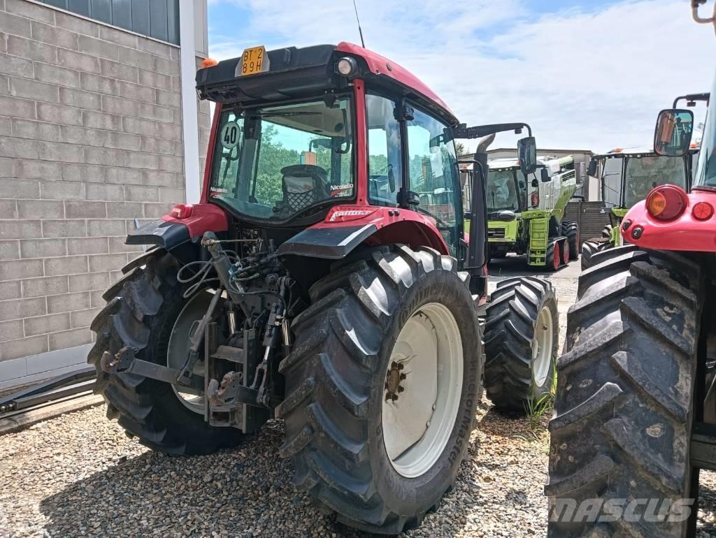 Valtra A 114 トラクター