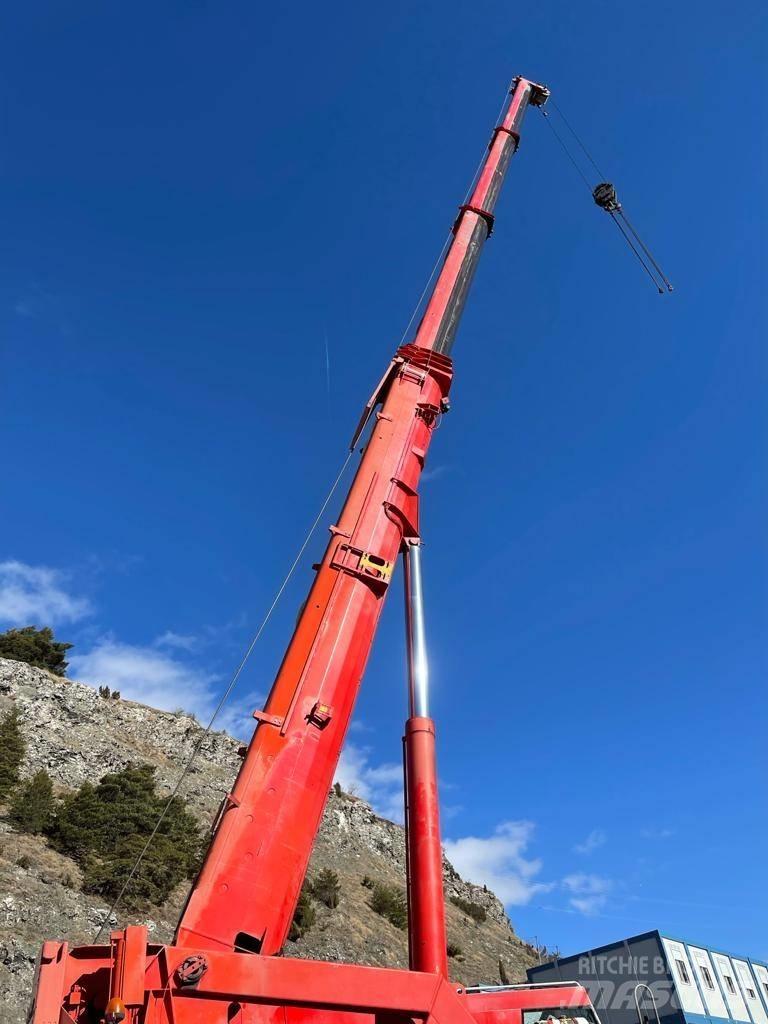 Liebherr LTM 1090-2 ラフテレーンクレーン