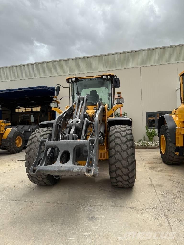 Volvo L 110 H ホイールローダー・タイヤショベル