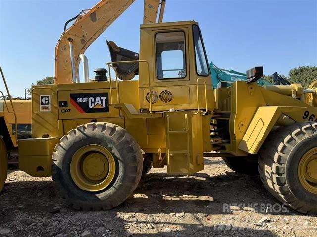 CAT 966 F ホイールローダー・タイヤショベル