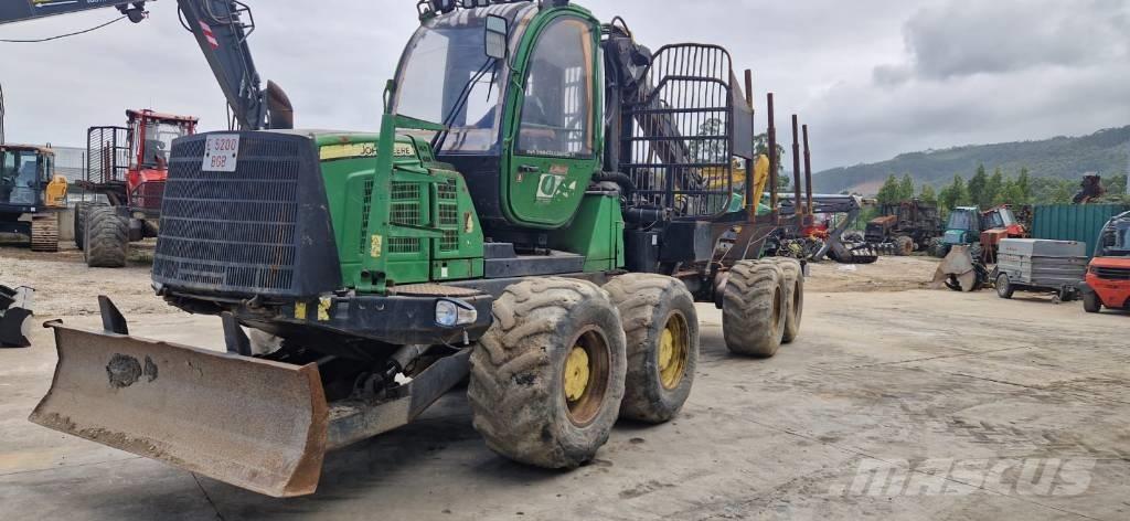 John Deere 1210 E フォワーダー