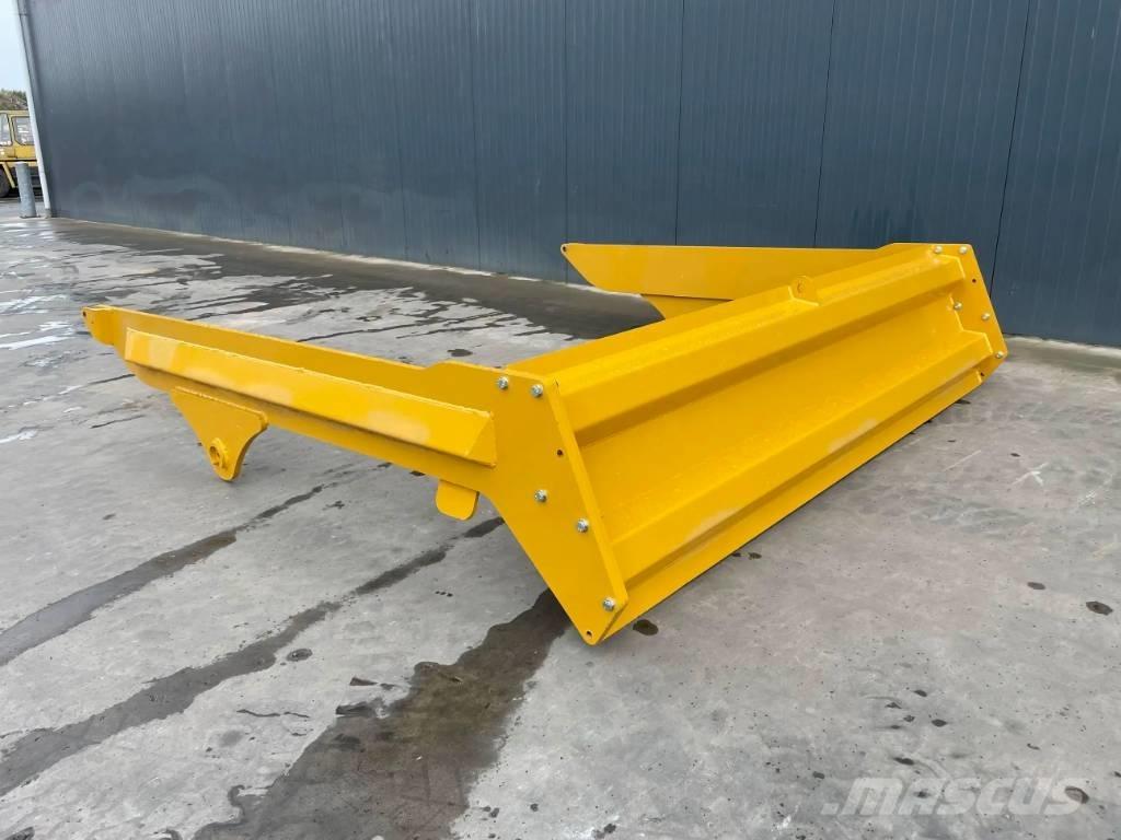 Volvo A25G テールゲート