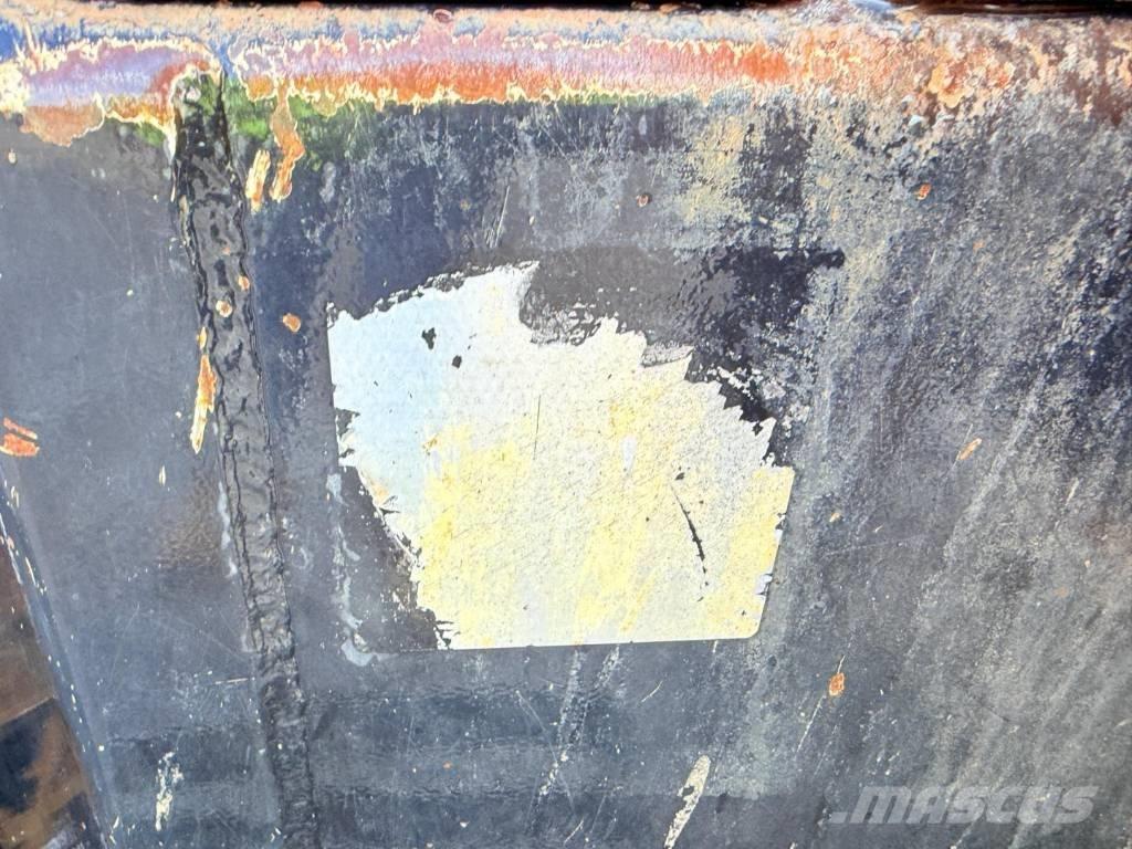 JCB 3 TST サイト　ダンプ