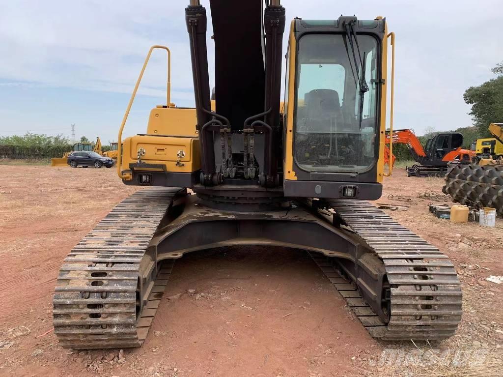Volvo EC 290 B 大型油圧ショベル12t以上（パワーショベル・ユンボ）