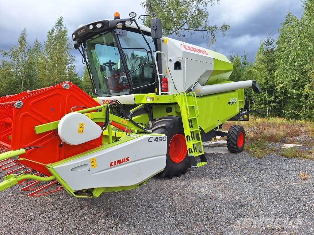 CLAAS Avero 240 コンバイン
