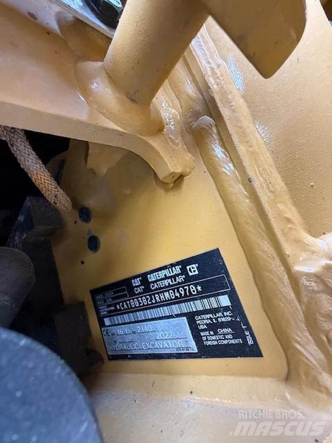 CAT 302-05 ミニ油圧ショベル 7t以下（ミニユンボ・ミニディガー）
