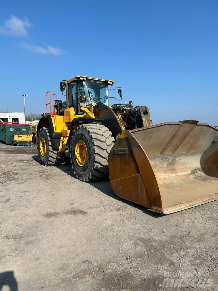 Volvo L 260 H ホイールローダー・タイヤショベル