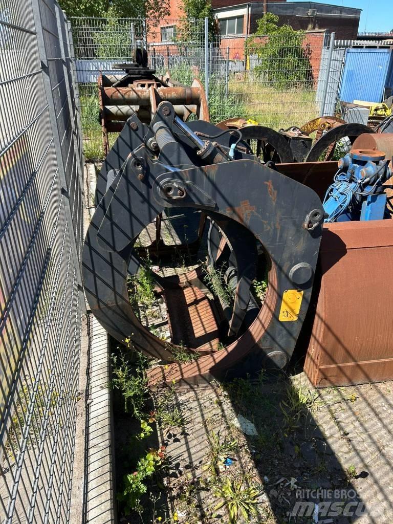Volvo BM Holzgreifer 廃棄物／工業産廃処理機