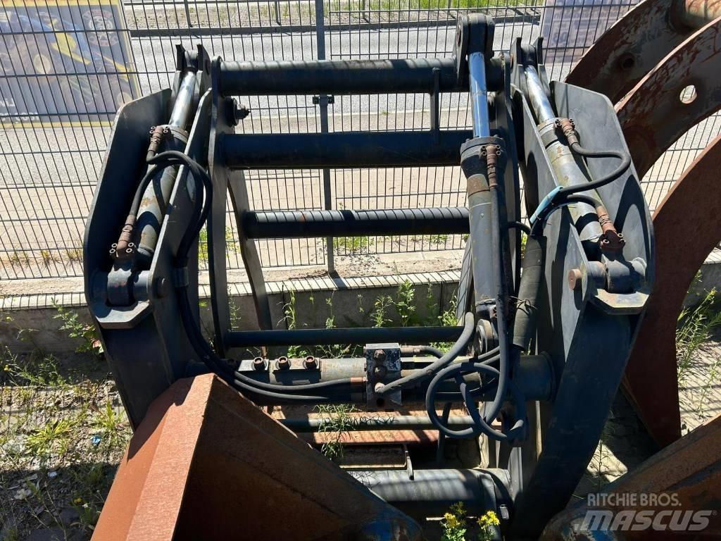 Volvo BM Holzgreifer 廃棄物／工業産廃処理機