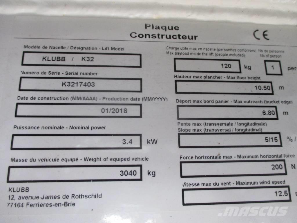 Klubb K32 トラック高所作業車
