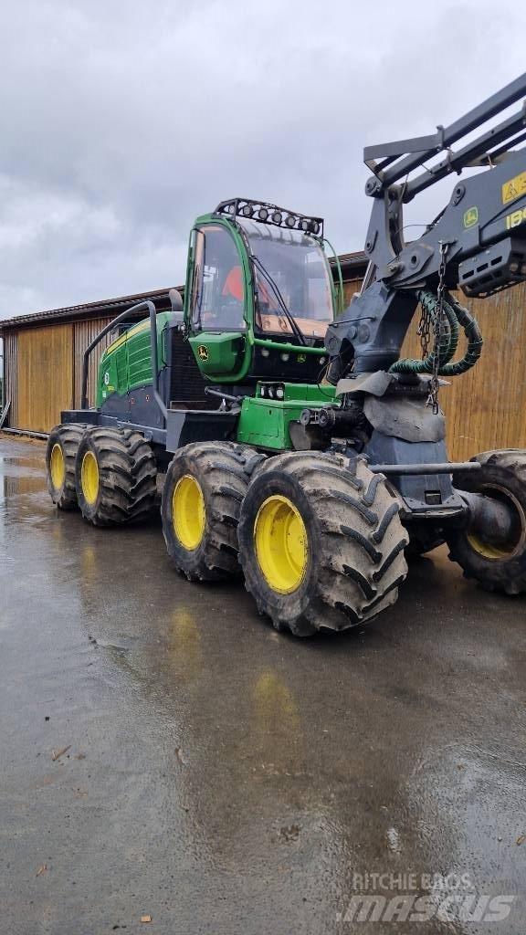 John Deere 1270 G ハーベスター