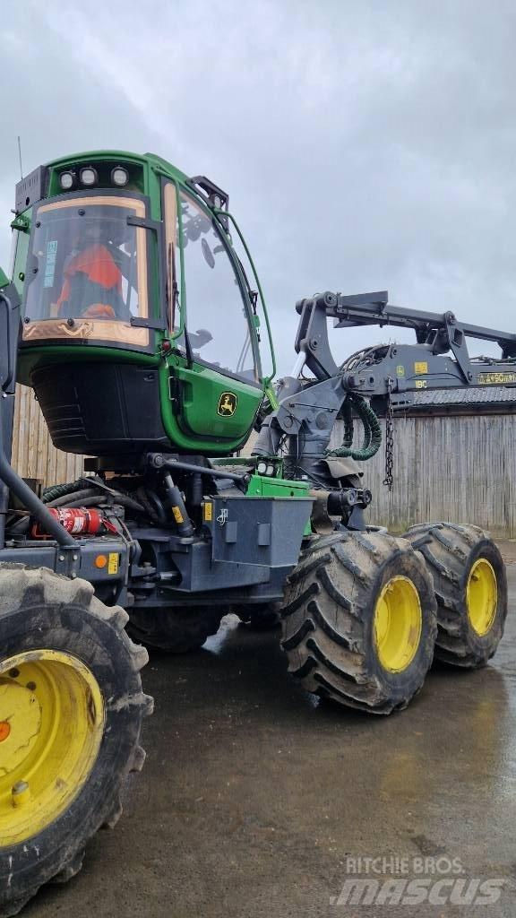 John Deere 1270 G ハーベスター