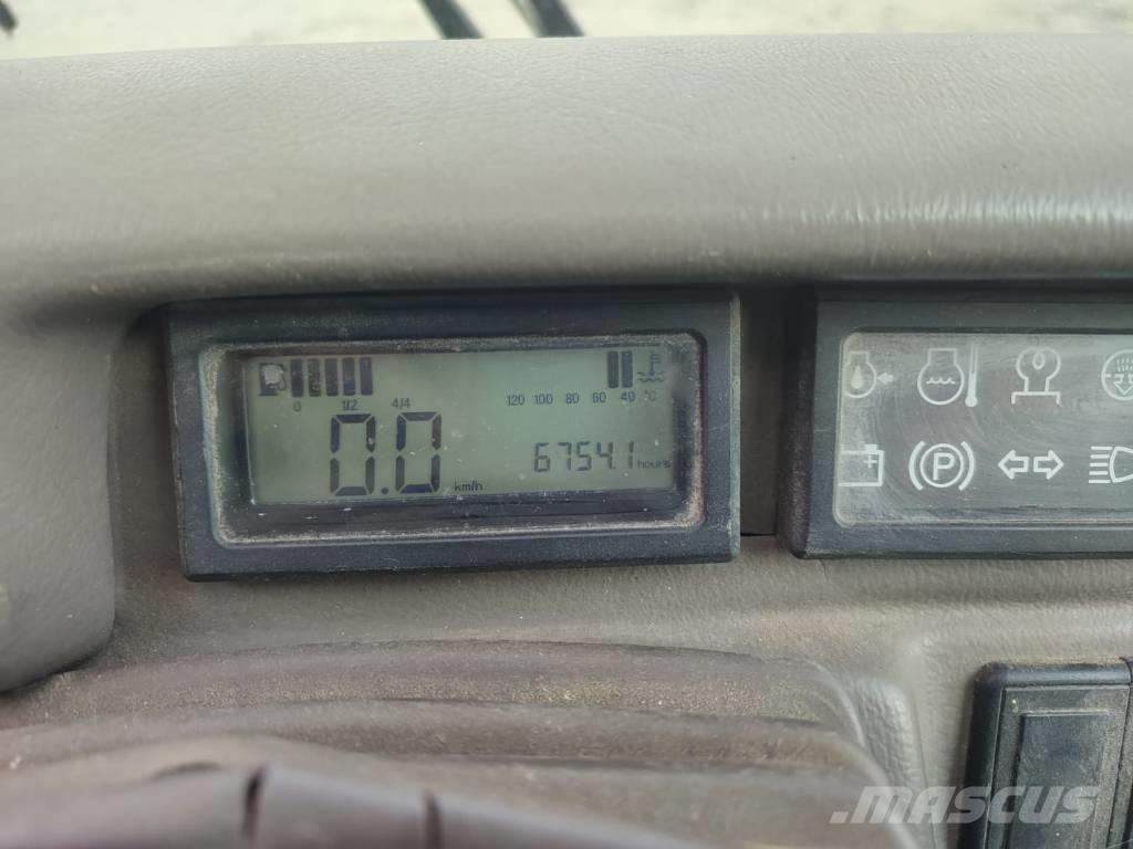 Manitou MRT1635 テレスコーピックハンドラー