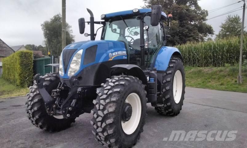 New Holland T 7.200 トラクター