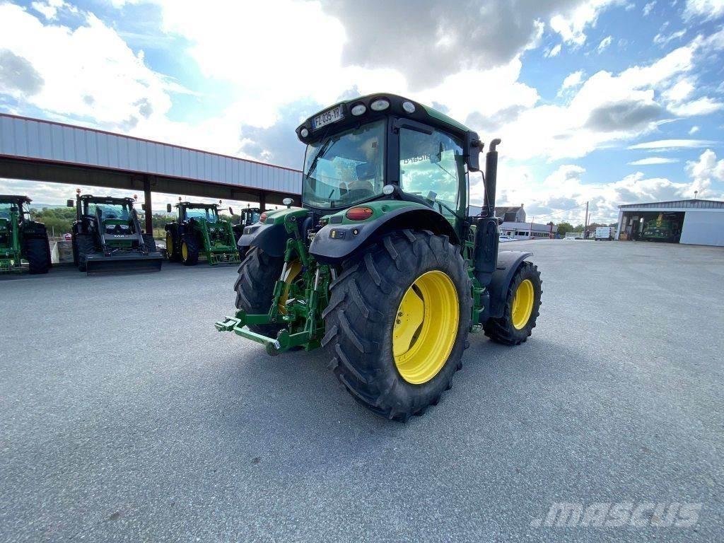 John Deere 6120R トラクター