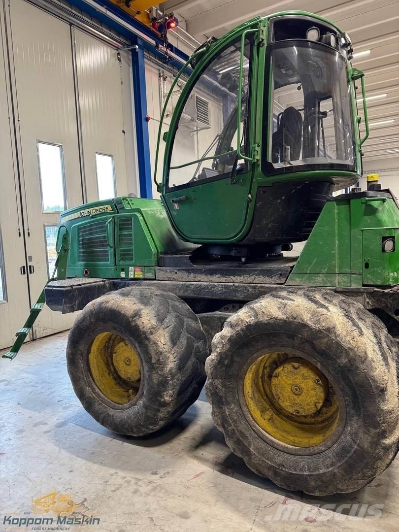 John Deere 1210E フォワーダー