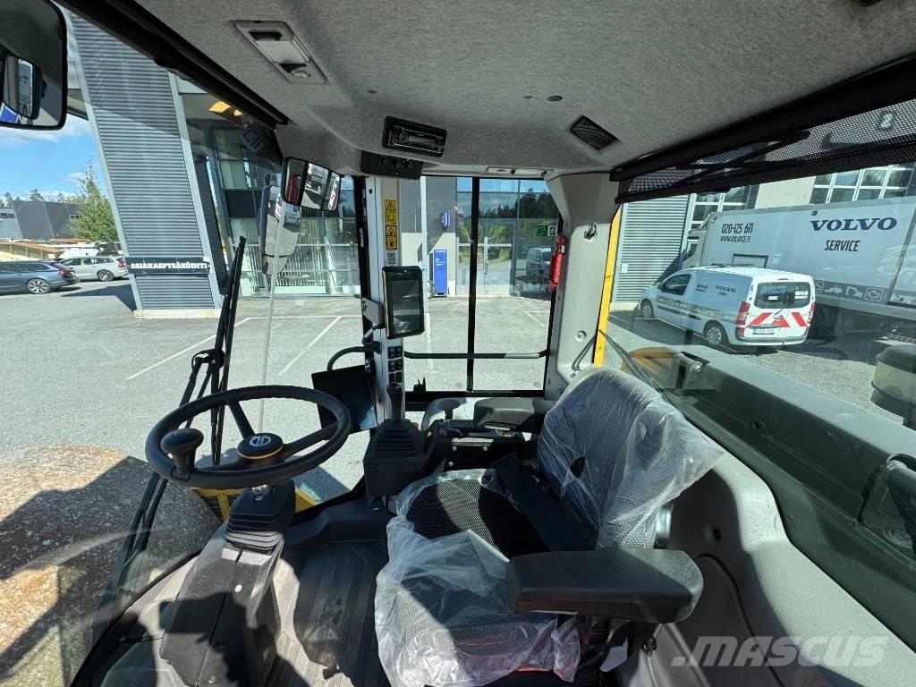 Volvo SD 135 B 振動ローラ