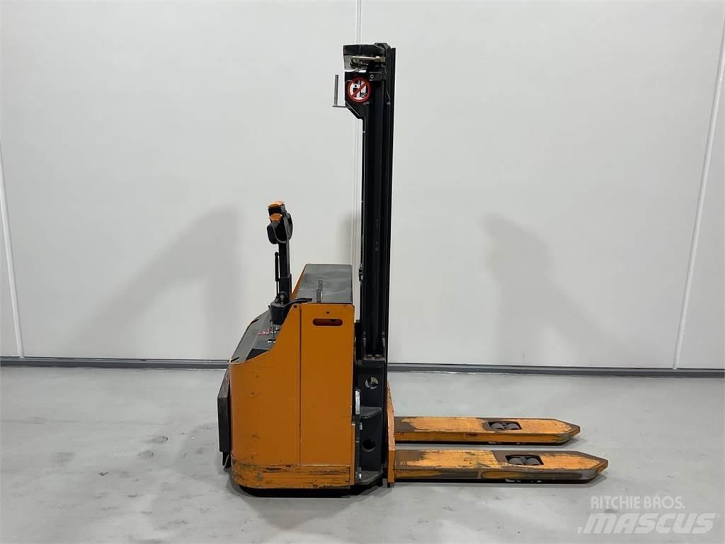 Still EGV-S13 自走式スタッカー