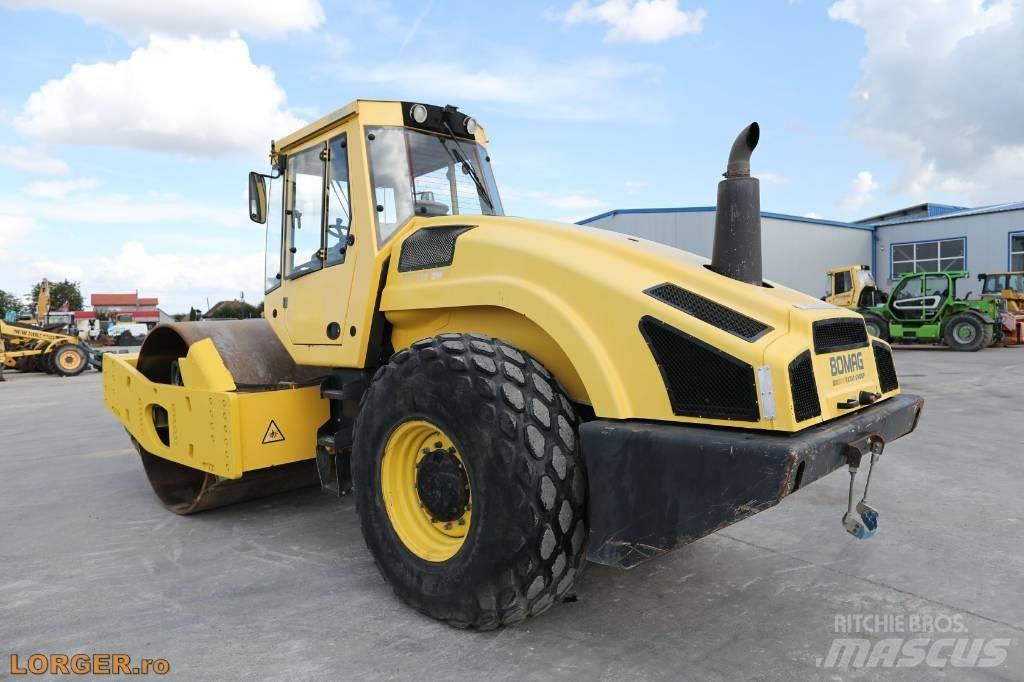 Bomag BW 219 D H-4 振動ローラ