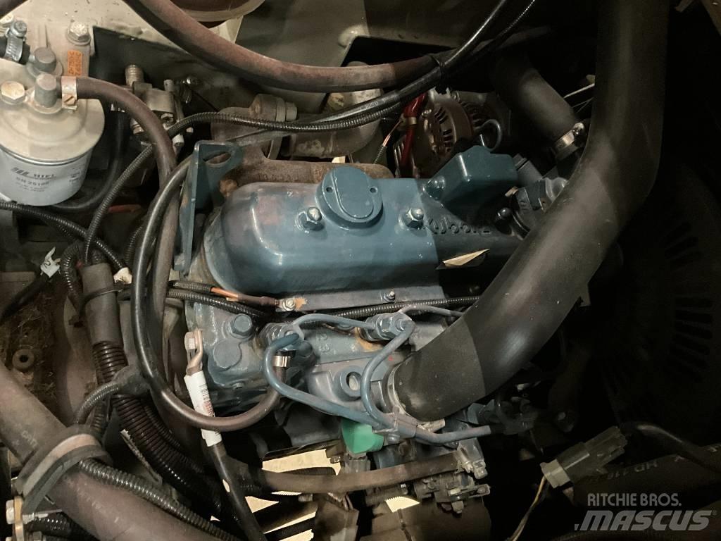 Ausa D 120 AH A サイト　ダンプ