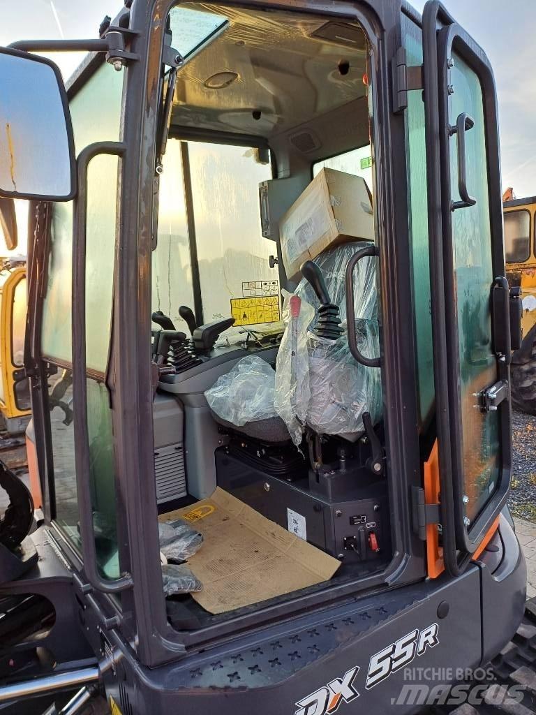 Doosan DX 55 R-7 ミニ油圧ショベル 7t以下（ミニユンボ・ミニディガー）