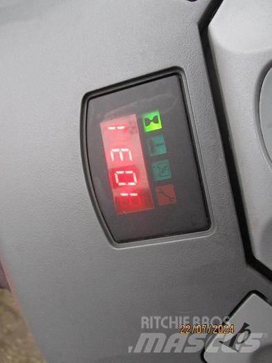 BT SWE 080L ウォーキンフォークリフト