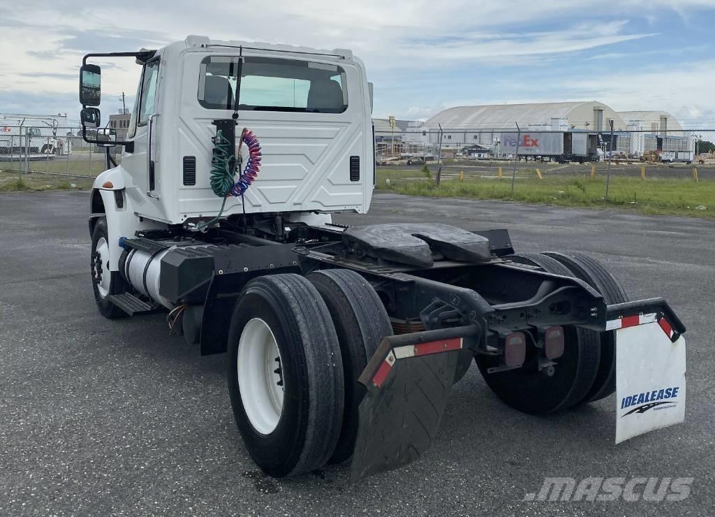 International MV607 中古トラクターヘッド | トレーラーヘッド