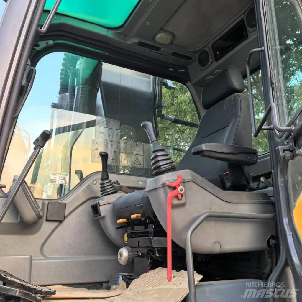 Volvo EC 210 D 中型油圧ショベル 7ｔ-12ｔ（ユンボ・パワーショベル・バックホー）