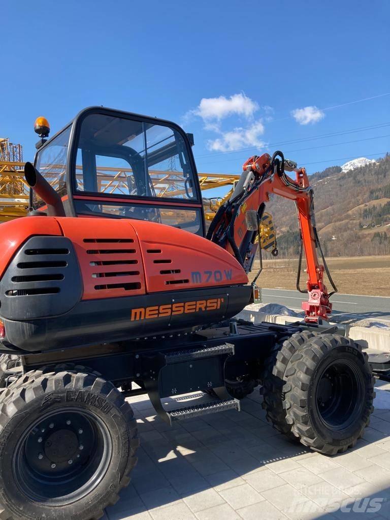 Messersi M 70 W ホイール式油圧ショベル（パワーショベル・ユンボ・バックホー）