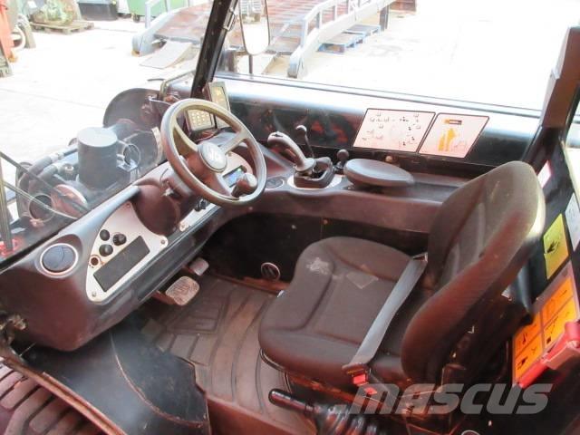 JCB 520-40 テレスコーピックハンドラー