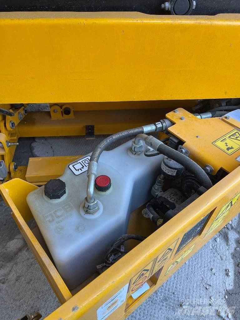 JCB S 2032 E シザースリフト
