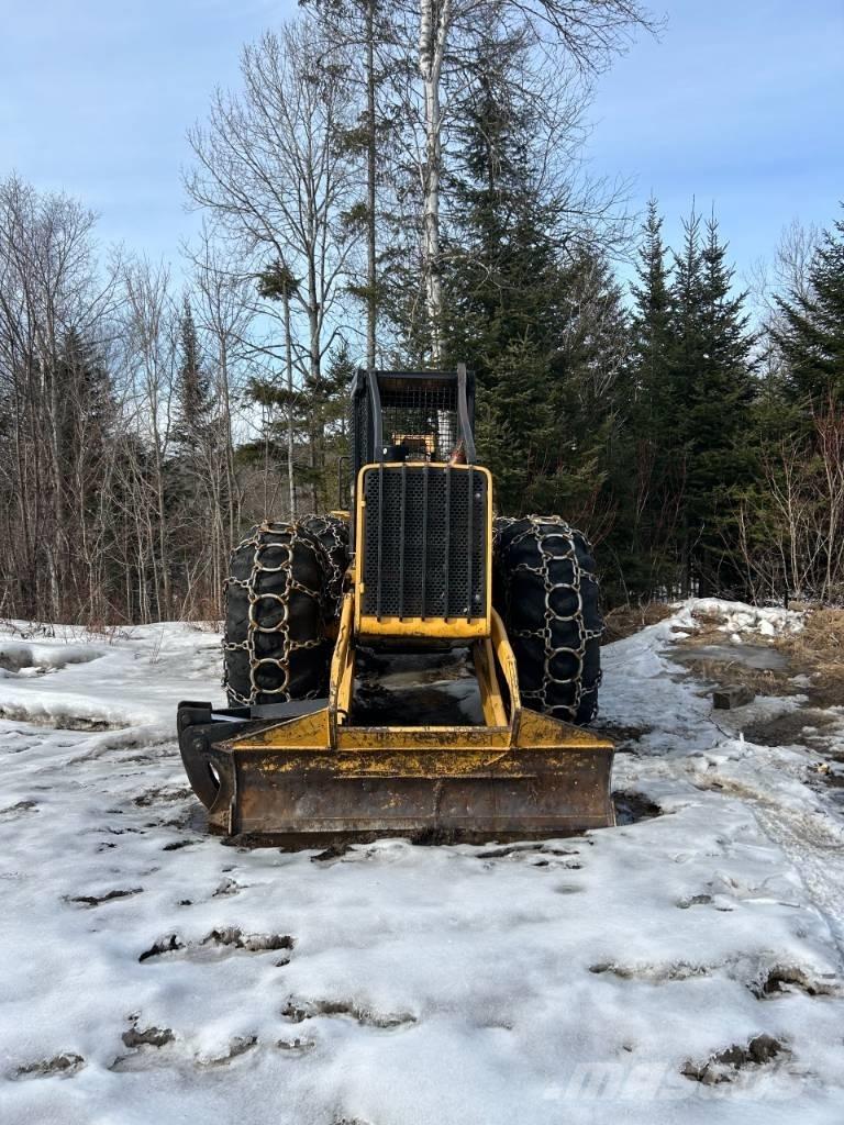 John Deere 640 D スキッダー