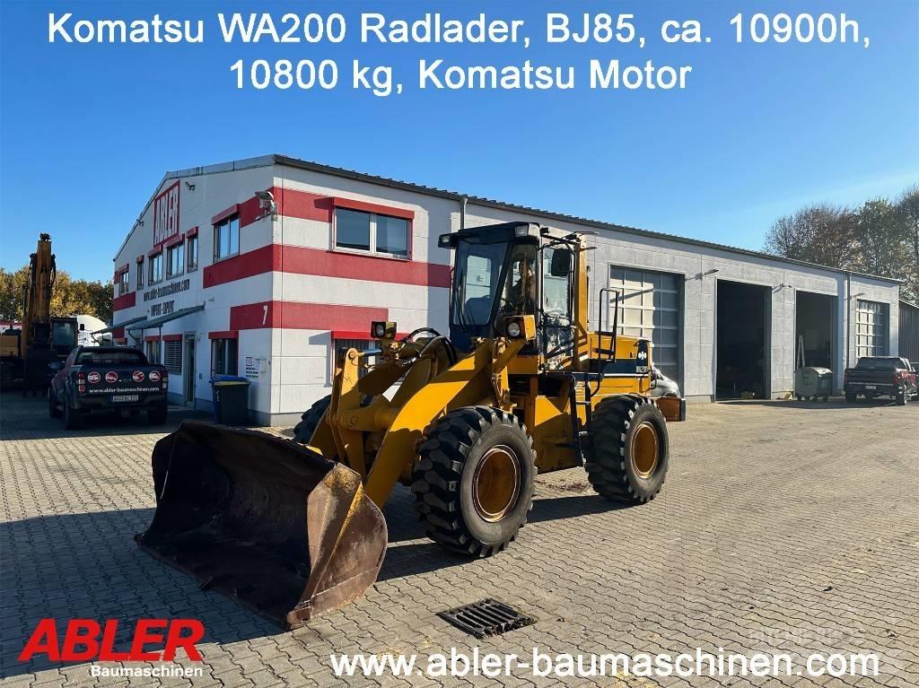 Komatsu WA200 ホイールローダー・タイヤショベル