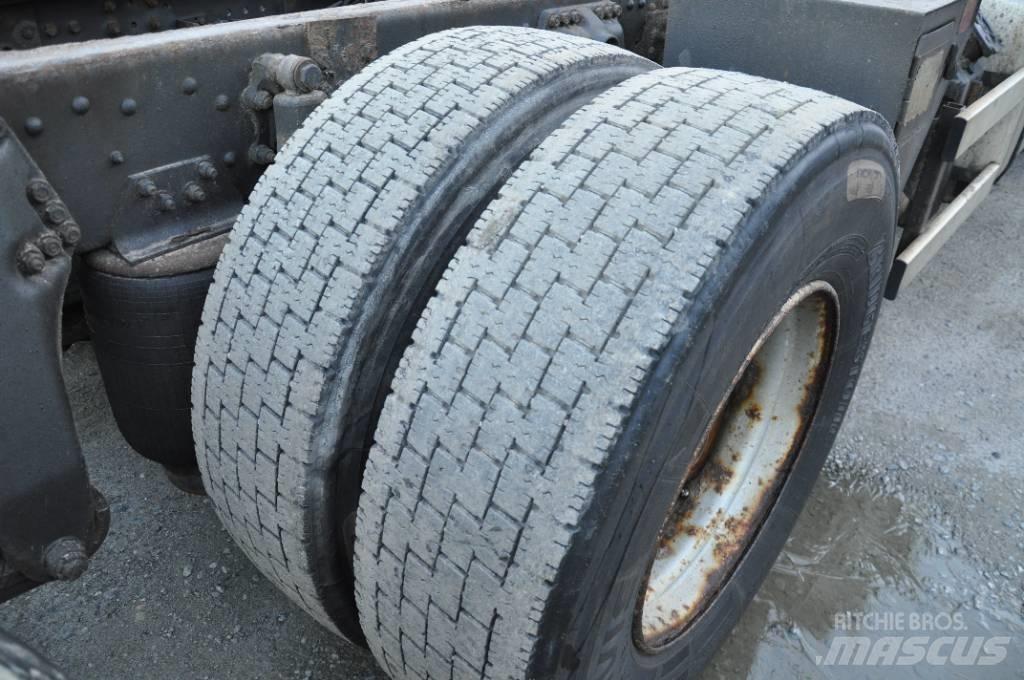 Scania R480 LB6X2*4 キャブ付きシャーシ