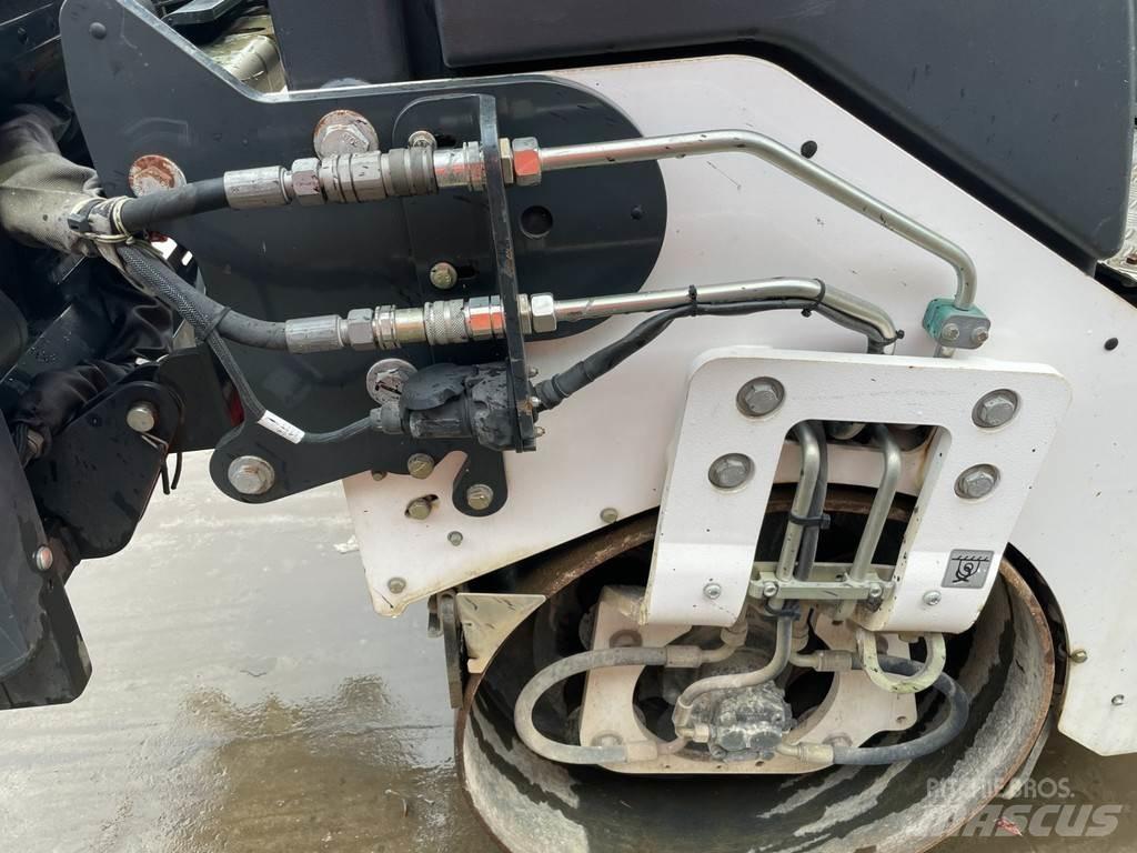 Bomag BW 100 AD-5 タンデムローラ