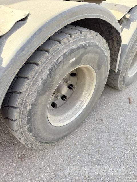 Scania S 580 中古トラクターヘッド | トレーラーヘッド