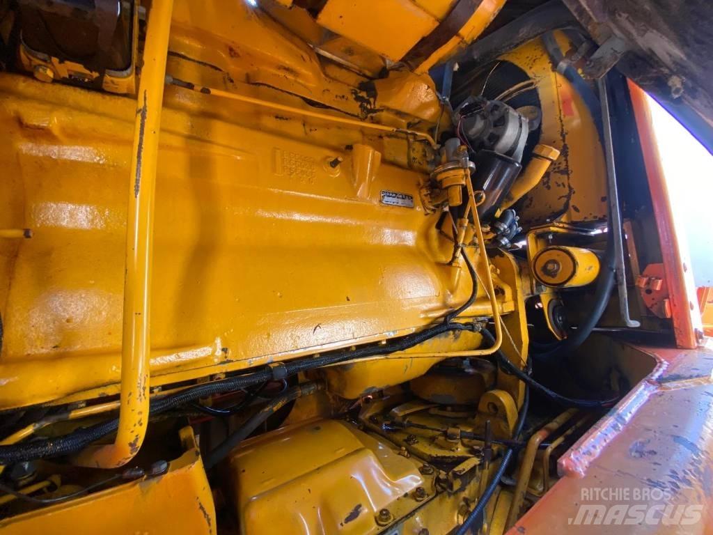 John Deere 570 A モーターグレーダー