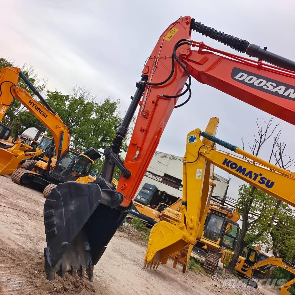 Doosan DX 300LC-9C 大型油圧ショベル12t以上（パワーショベル・ユンボ）