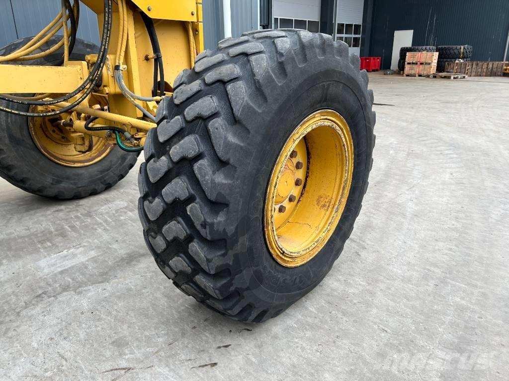 CAT 140H モーターグレーダー